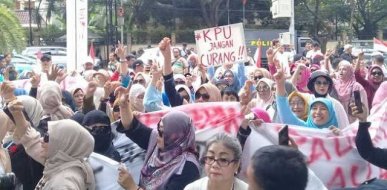 gallery/emak-emak demo